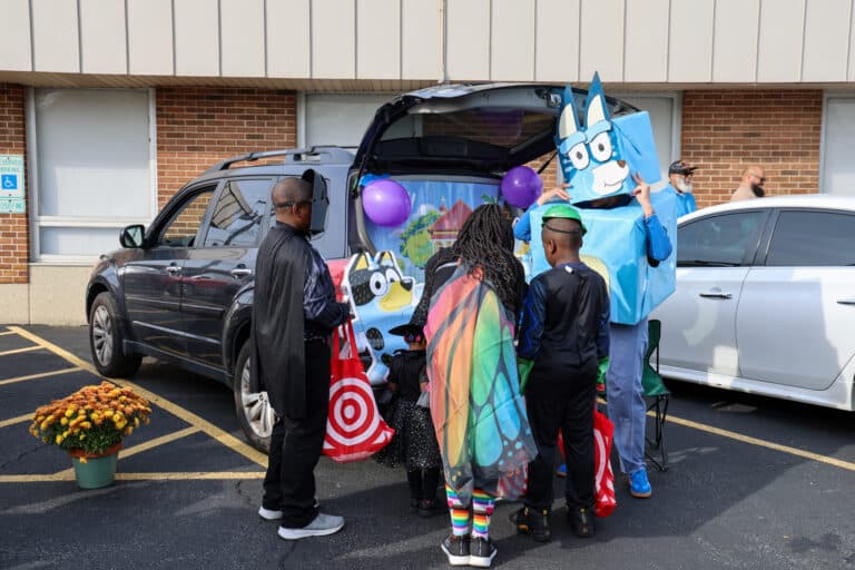 Maryville Crisis Nursery’s Trunk or Treat brings families together for Halloween fun